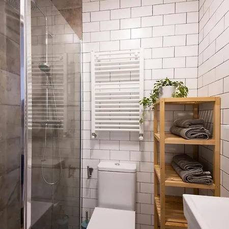 Zurriola - No Party At - 150 Meters To Zurriola - Size 75m2 Apartamento